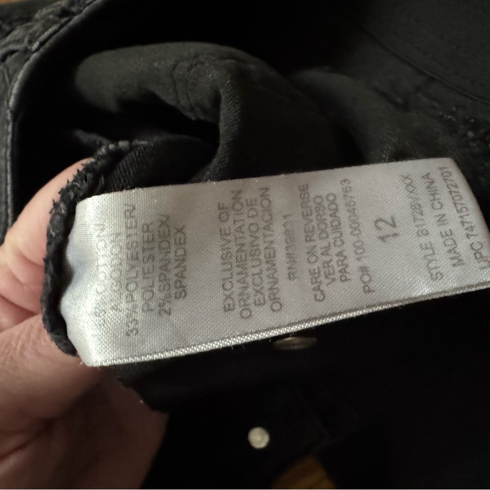 Democracy Black Ankle Jeans - Picture 9 of 14